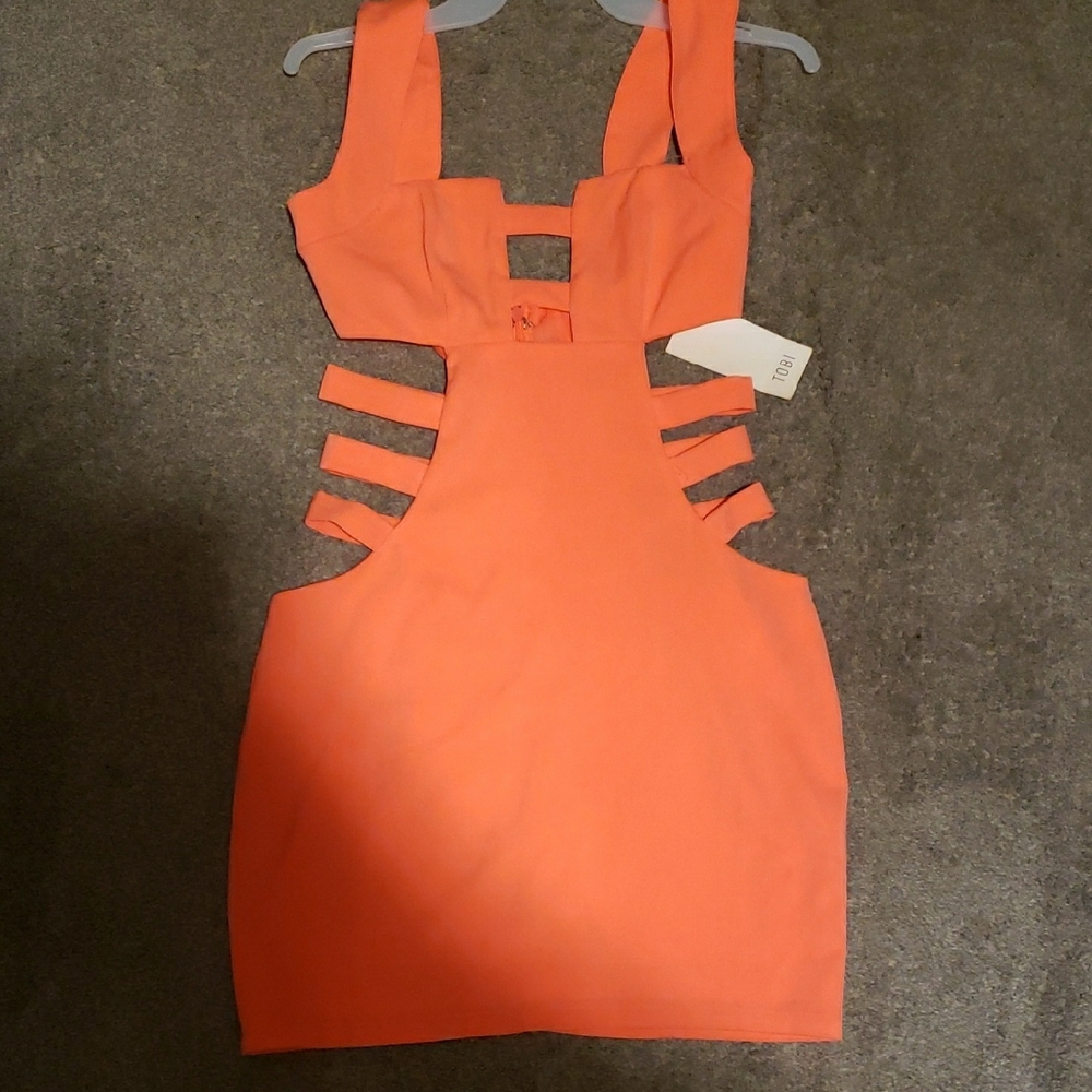 Tobi | NWT Chic Orange Cut-Out Dress Size Small